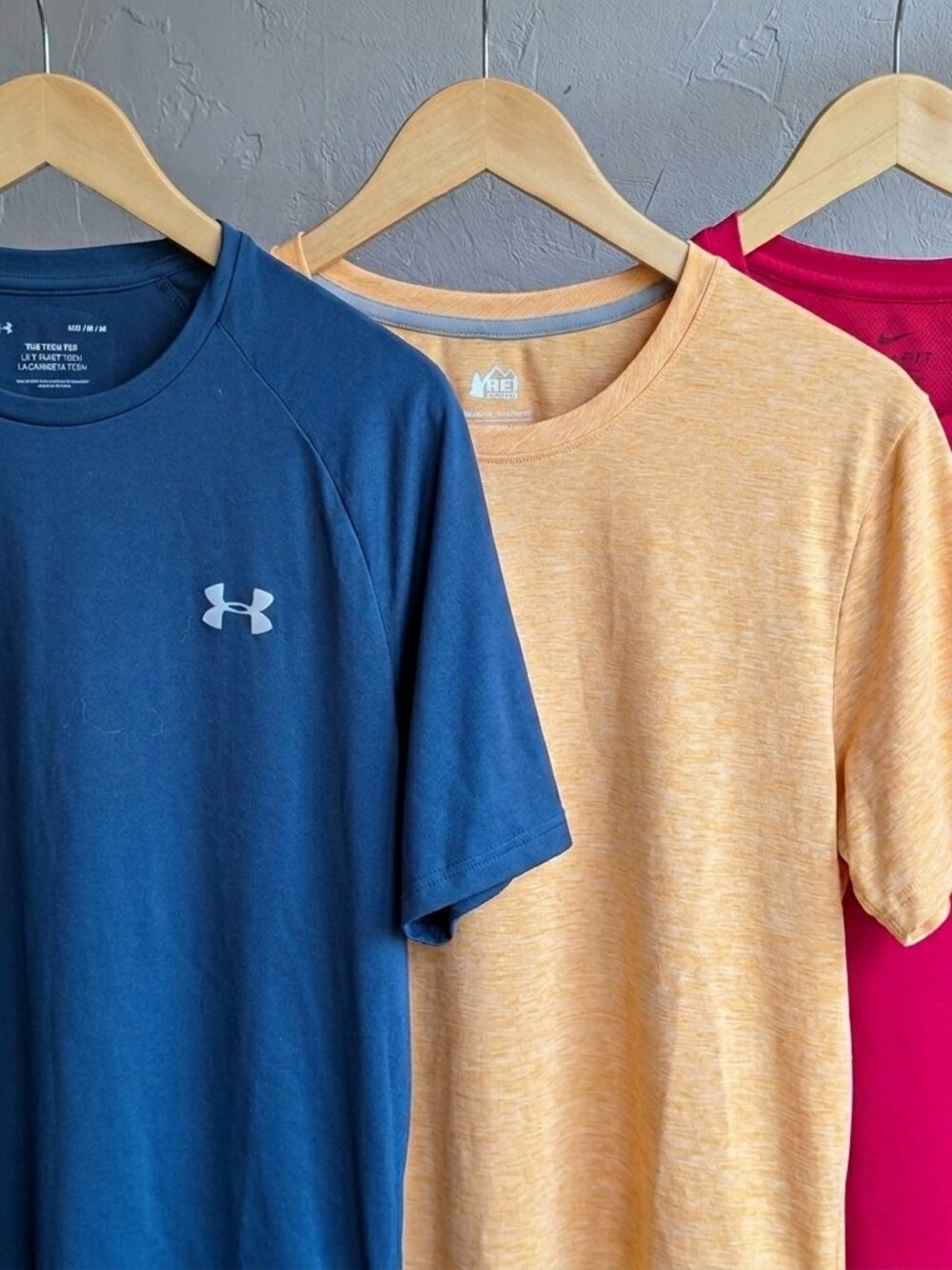 Men's Athletic Shirt Bundle Nike Dri-Fit Under Armour Tech Tee REI Size M